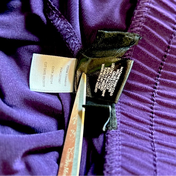 Torrid Crepe High Rise Wide Leg Pants Size 6 Dark Purple - Picture 6 of 7